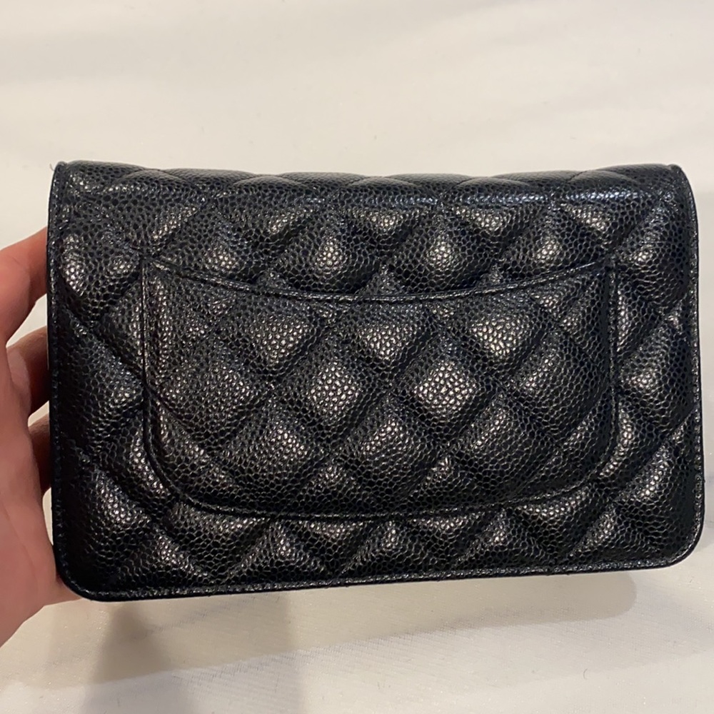 CHANEL WOC. PRICE IS FIRM - Picture 11 of 17